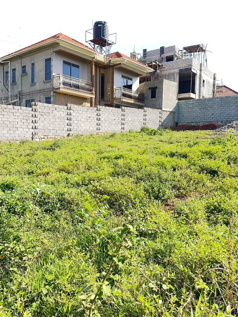 Land for sale photo 1