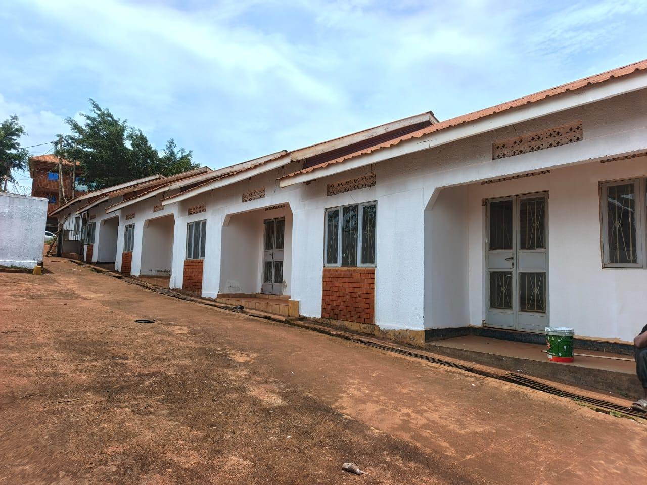2 bedrooms and 2 bathrooms photo 1