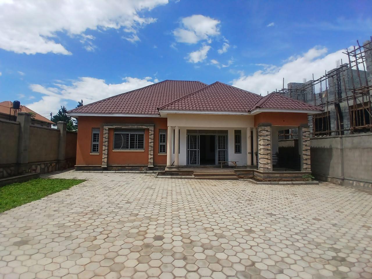 House for sale photo 1