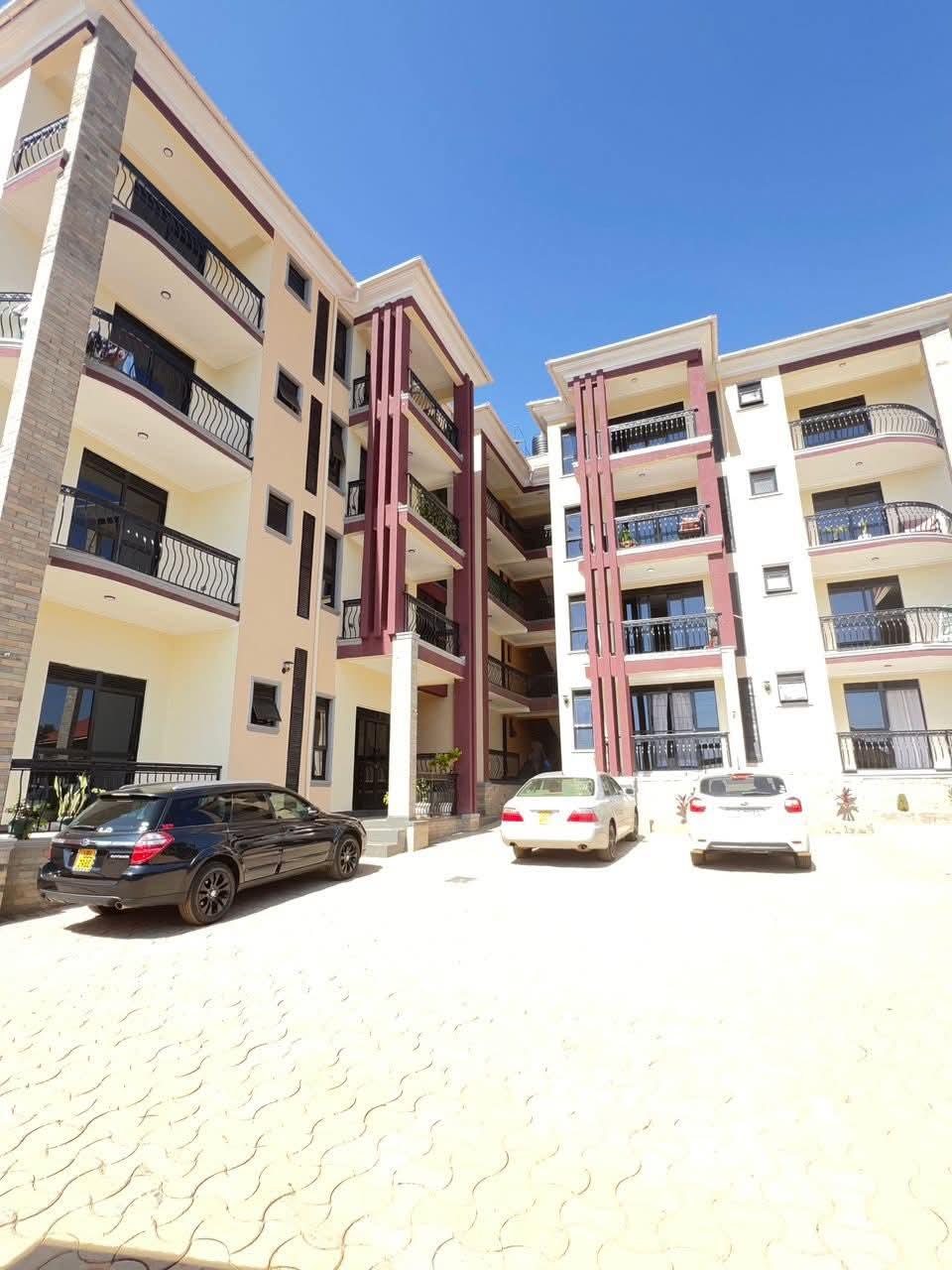 12 Apartments building photo 1