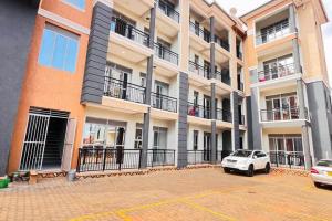 14 units of double rooms with 6 shops photo 1