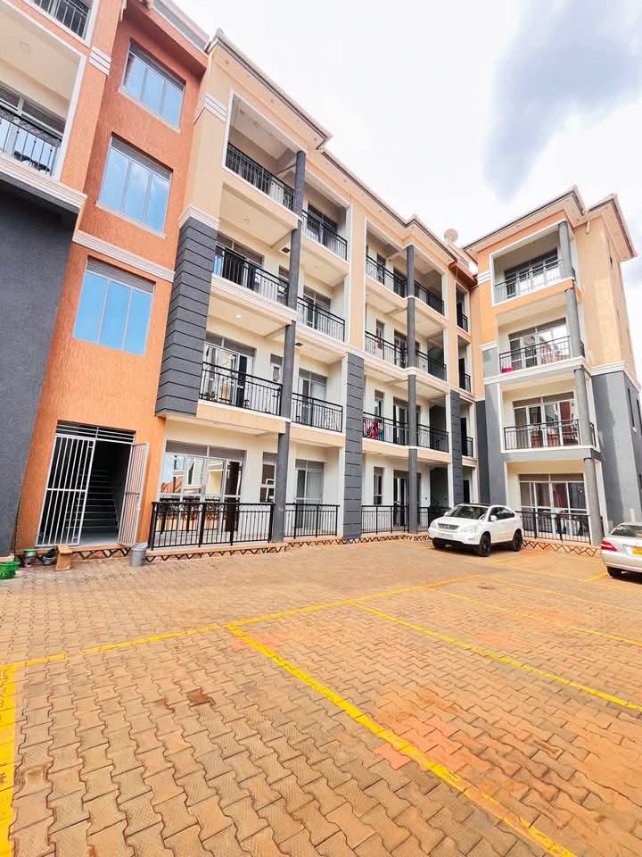 14 units of double rooms with 6 shops photo 1