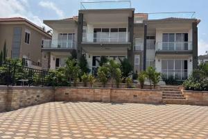 New 5 bedroom house for sale photo 2
