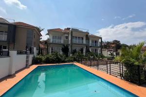 New 5 bedroom house for sale photo 3