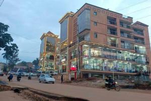 Commercial shopping mall photo 8