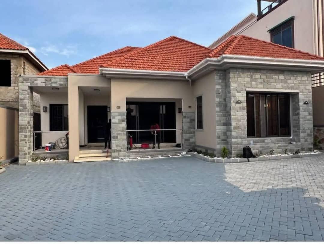 House for sale photo 1