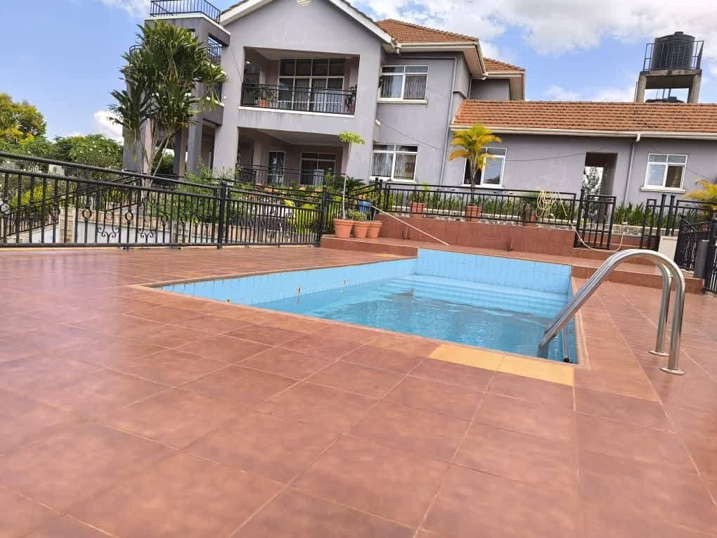 House for sale photo 1